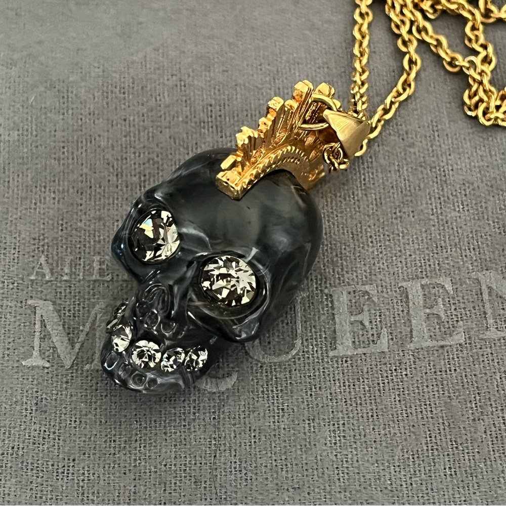 Alexander McQueen Marble Mohawk Skull Necklace - Picture 13 of 16
